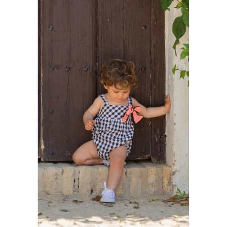 PELELE VICHY LAZADA ,PILAR BATANERO