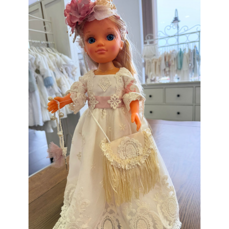 NANCY , MERCEDES DE ALBA