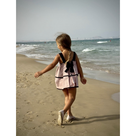 JESUSITO VOLANTES MÁS CUBRE , NINI