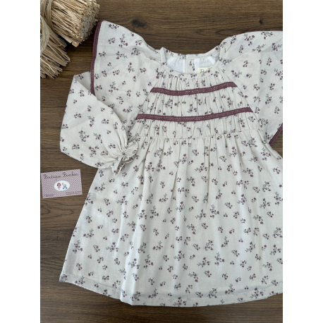 VESTIDO BEIGE CON VOLANTES T PUNTILLA EN ROSA , DADATI
