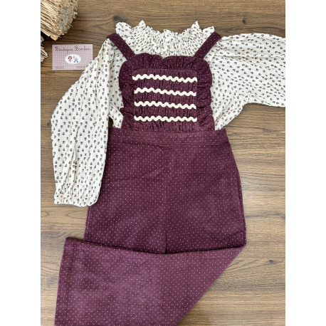 BLUSA CON VOLANTE EN EL CUELLO Y ESTAMPADO FLORAL MÁS MONO LARGO PANA MORADA LUNARES BEIGE , DADATI