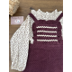 BLUSA CON VOLANTE EN EL CUELLO Y ESTAMPADO FLORAL MÁS MONO LARGO PANA MORADA LUNARES BEIGE , DADATI