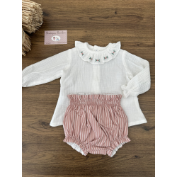 BLUSA ROCOCO BORDADO A MANO CRUDO MÁS RANITA BERMEO ENGOMADA ROSA, TARTALETA